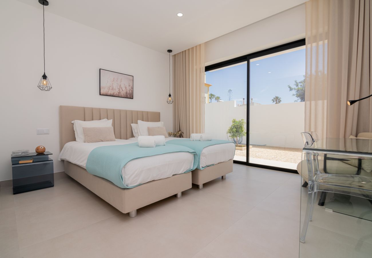 House in Guia - Sirius House by Innkeeper