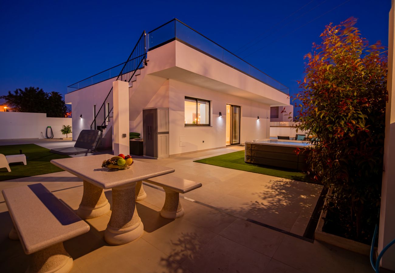 House in Guia - Sirius House by Innkeeper