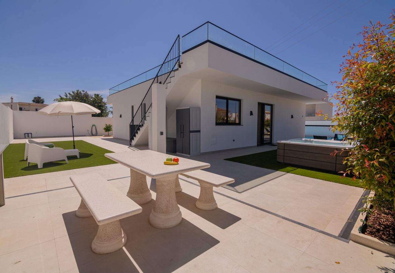 House in Guia - Sirius House by Innkeeper