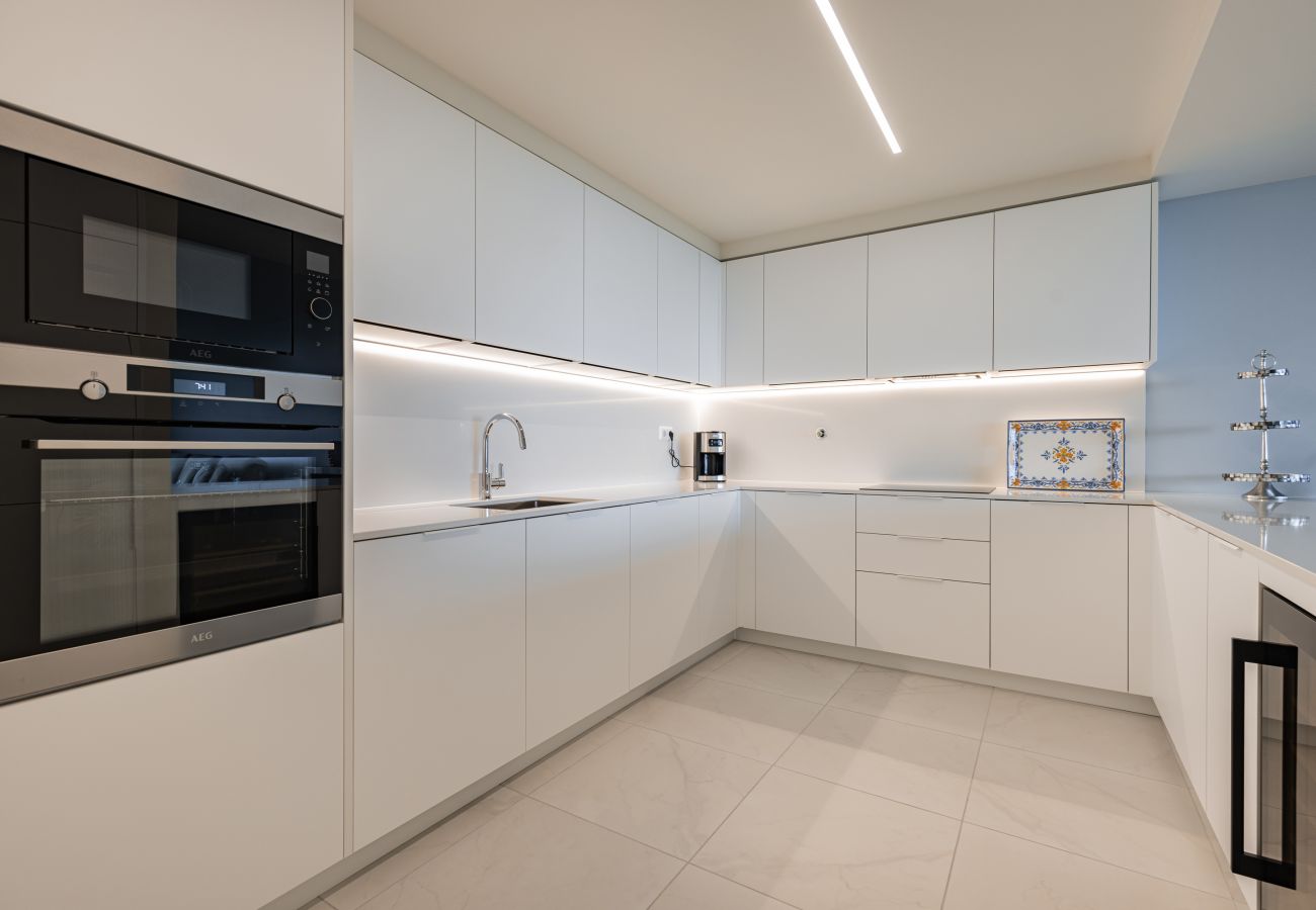 Apartment in Armação de Pêra - Bayline XVII by InnKeeper
