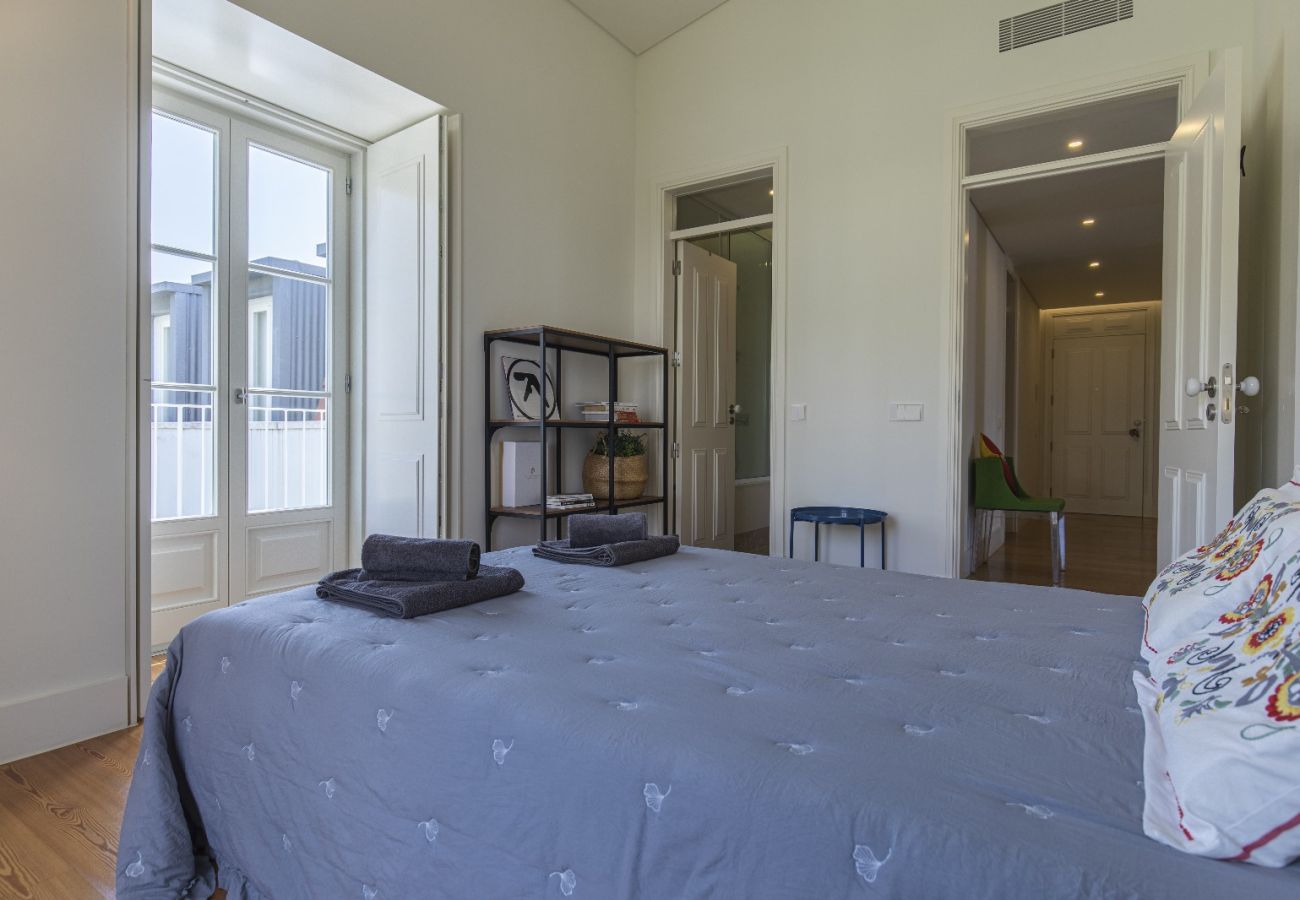 Apartment in Lisbon - Lagares 74 by Innkeeper