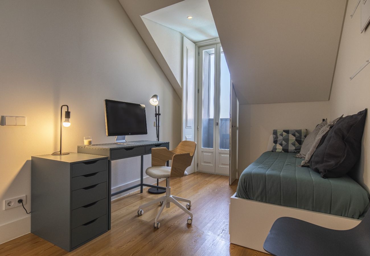 Apartment in Lisbon - Lagares 74 by Innkeeper