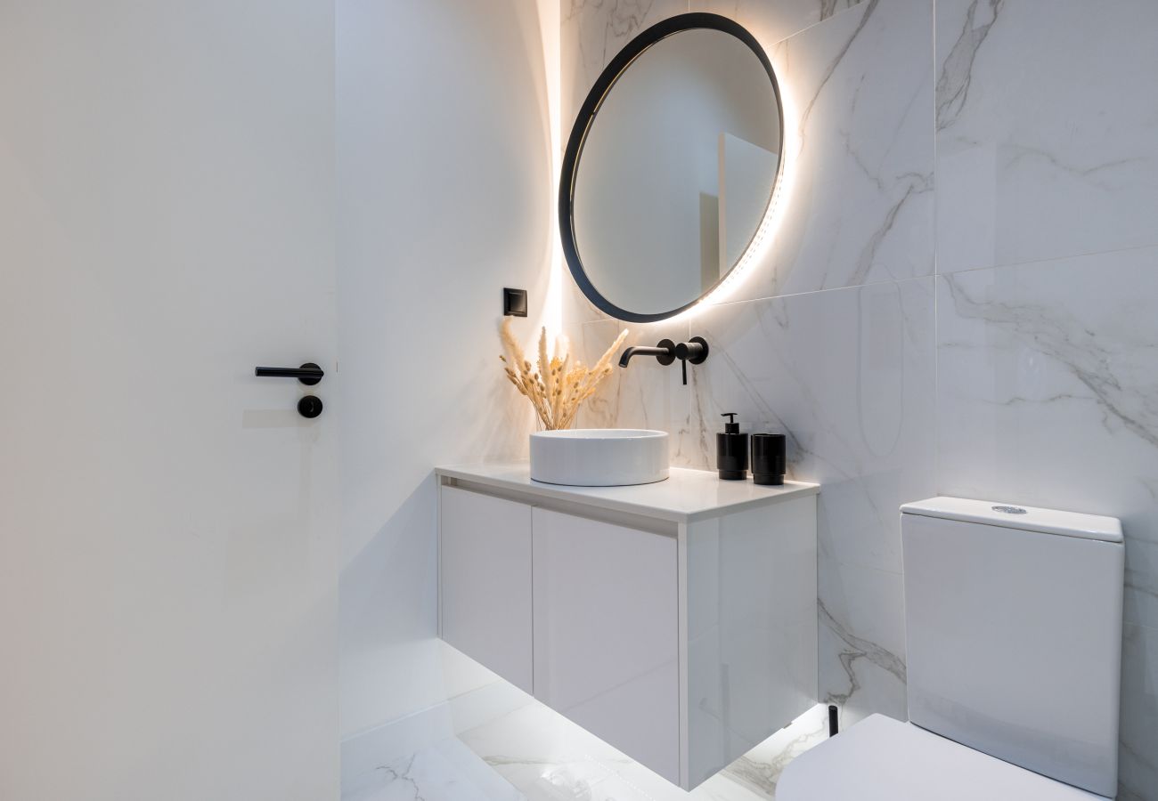 Apartment in Lisbon - City Bright Apartment by Innkeeper