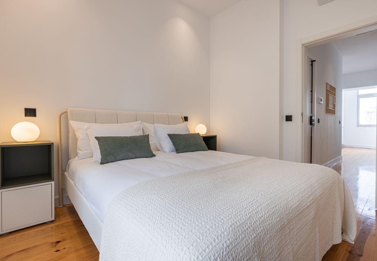 Apartment in Lisbon - City Bright Apartment by Innkeeper