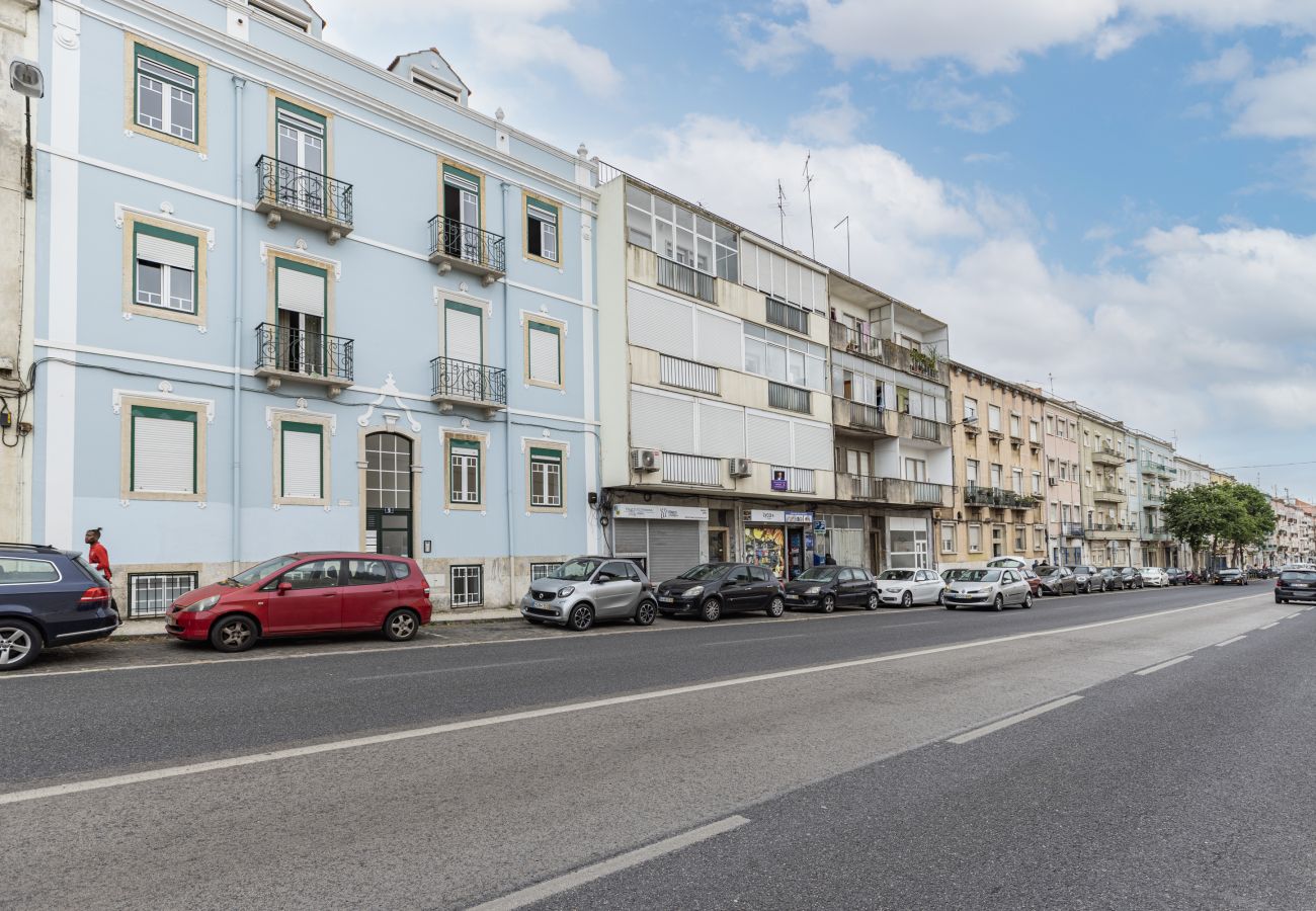 Apartment in Lisbon - City Bright Apartment by Innkeeper