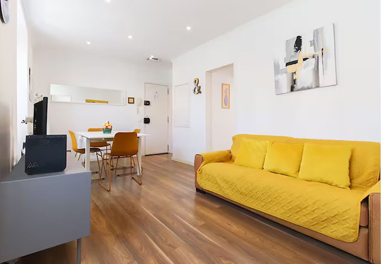 Apartment in Lisbon - Trendy Santos Apartment