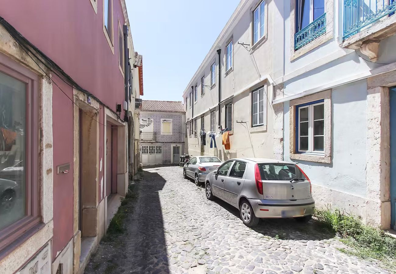 Apartment in Lisbon - Trendy Santos Apartment