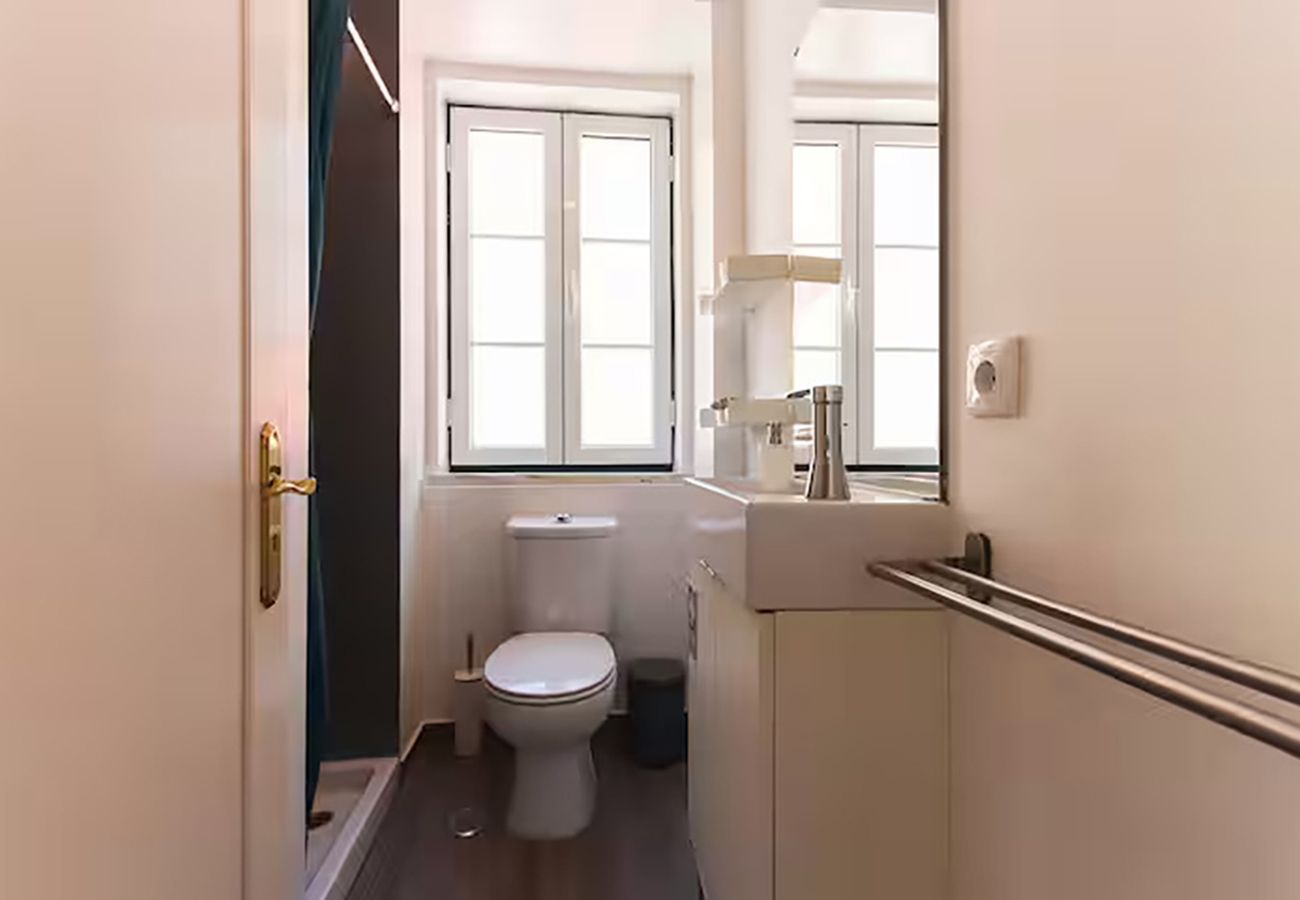 Apartment in Lisbon - Trendy Santos Apartment