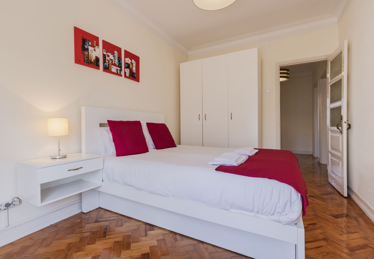 Apartment in Lisbon - Quiet retreat 
