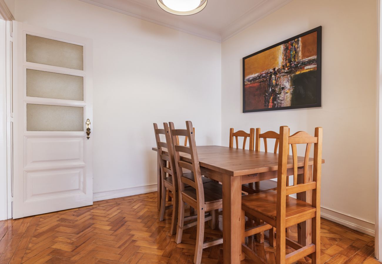 Apartment in Lisbon - Quiet retreat 