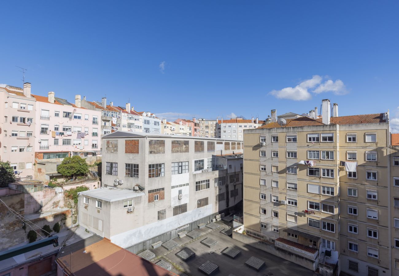 Apartment in Lisbon - Quiet retreat 
