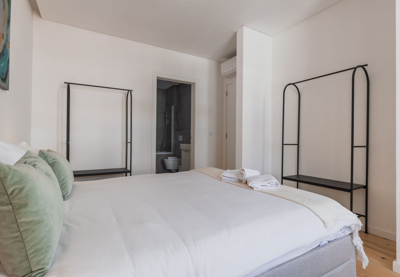 Apartment in Lisbon - Braga 10 II