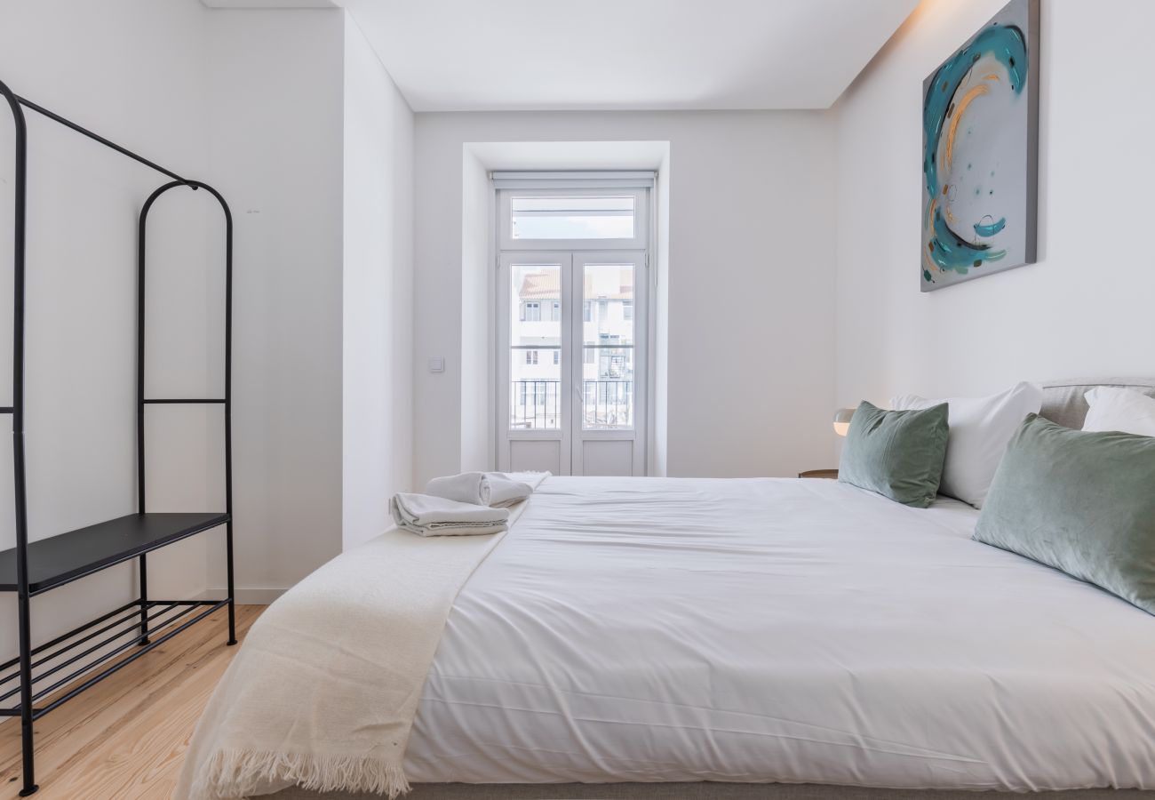 Apartment in Lisbon - Braga 10 II