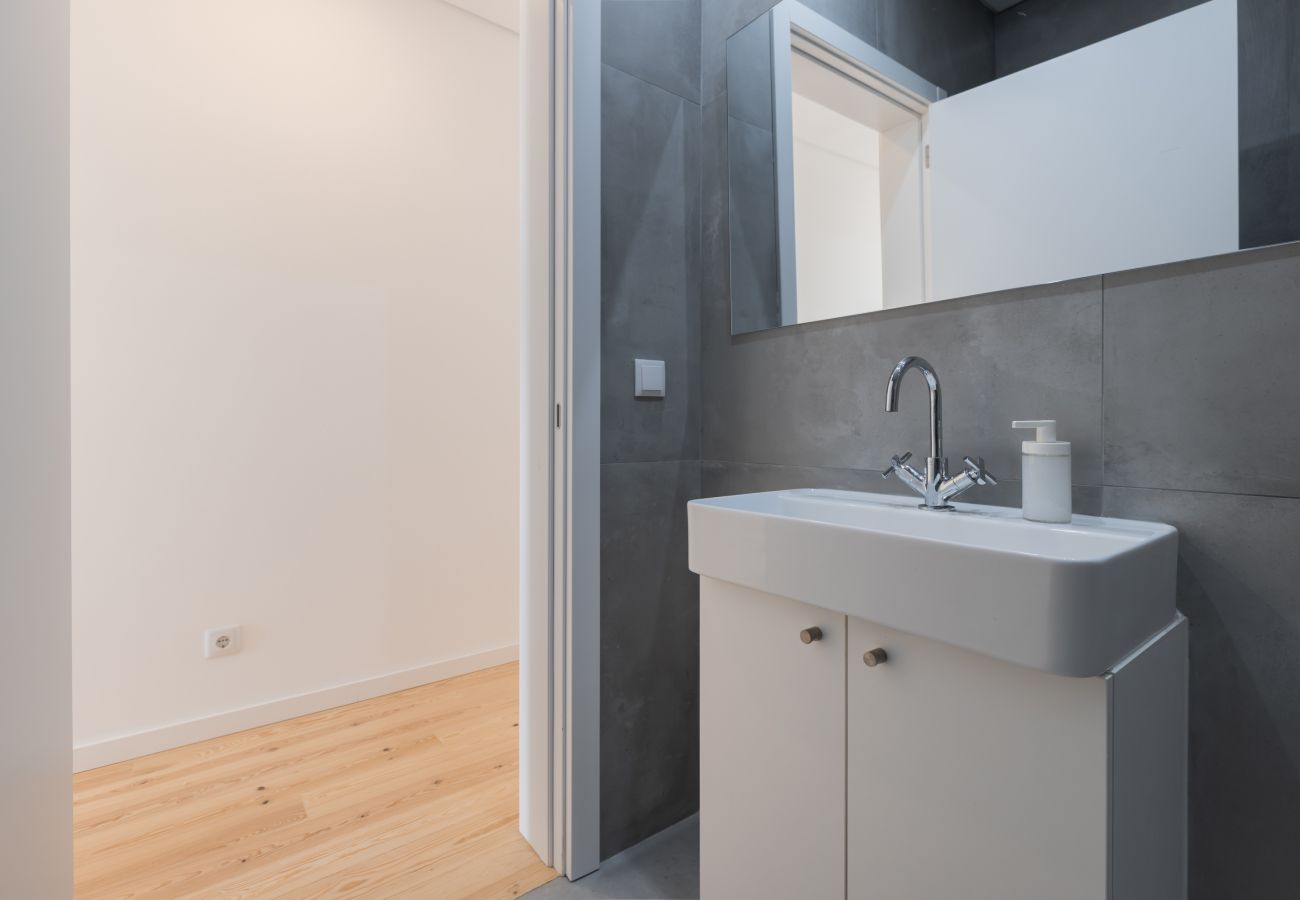 Apartment in Lisbon - Braga 10 II