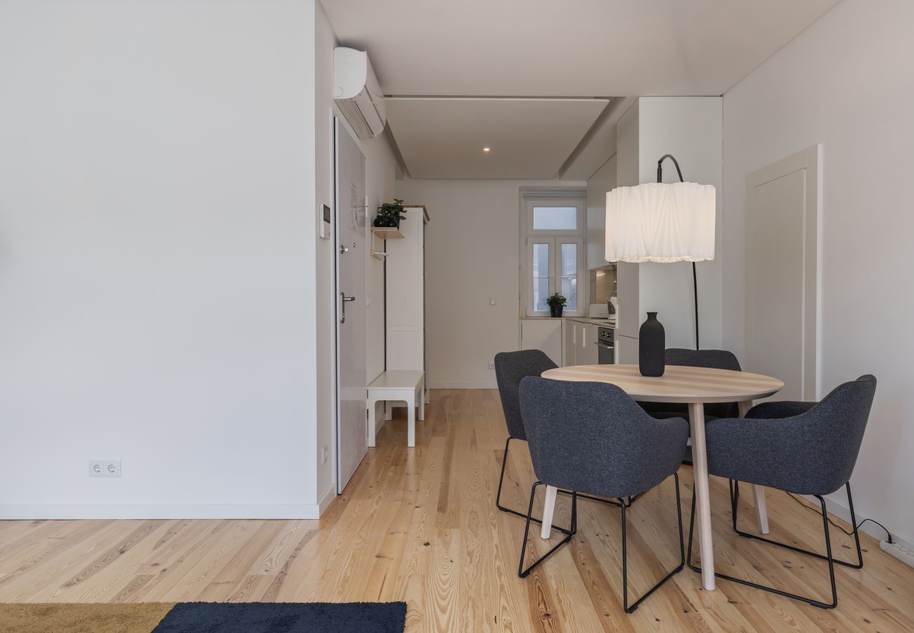Apartment in Lisbon - Braga 10 II