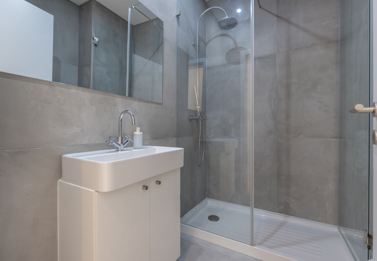 Apartment in Lisbon - Braga 10 II