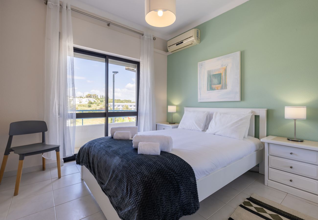 Apartment in Armação de Pêra - Ocean side retreat