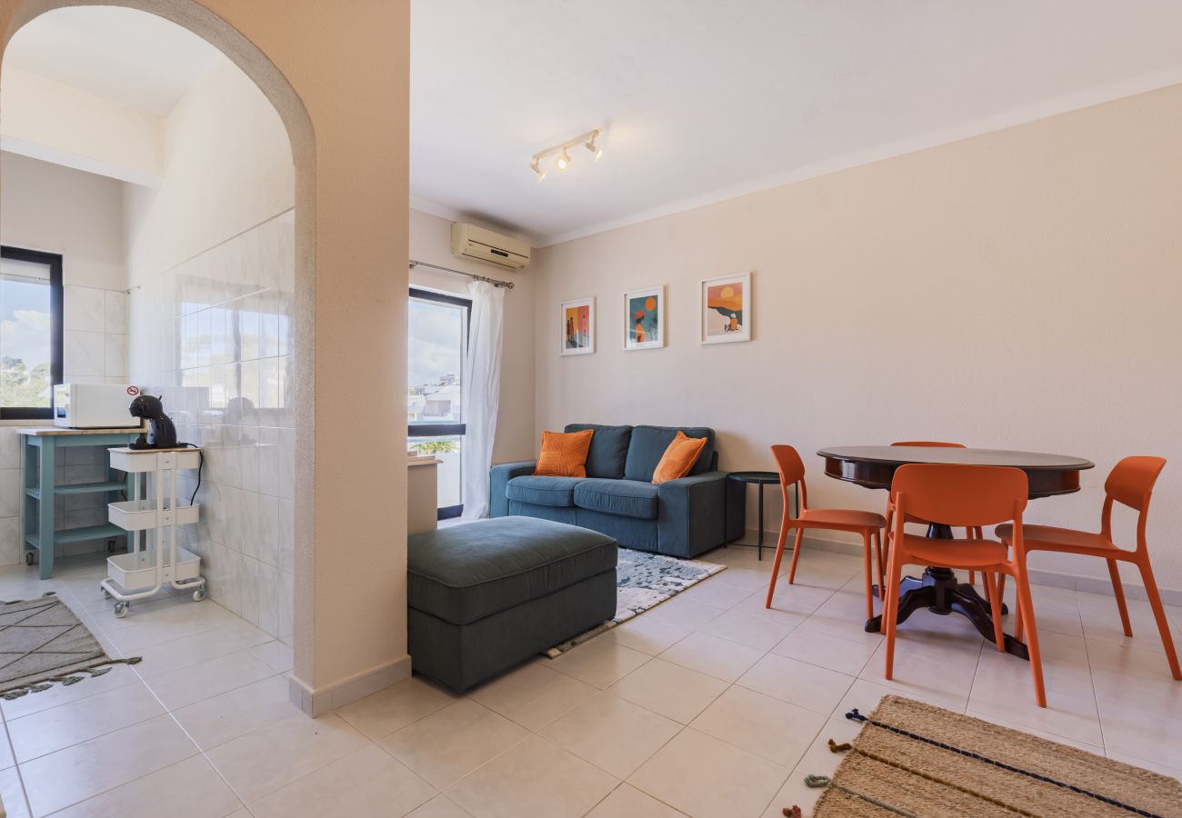 Apartment in Armação de Pêra - Ocean side retreat