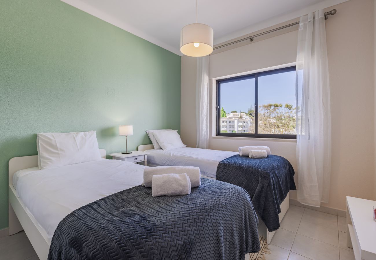 Apartment in Armação de Pêra - Ocean side retreat