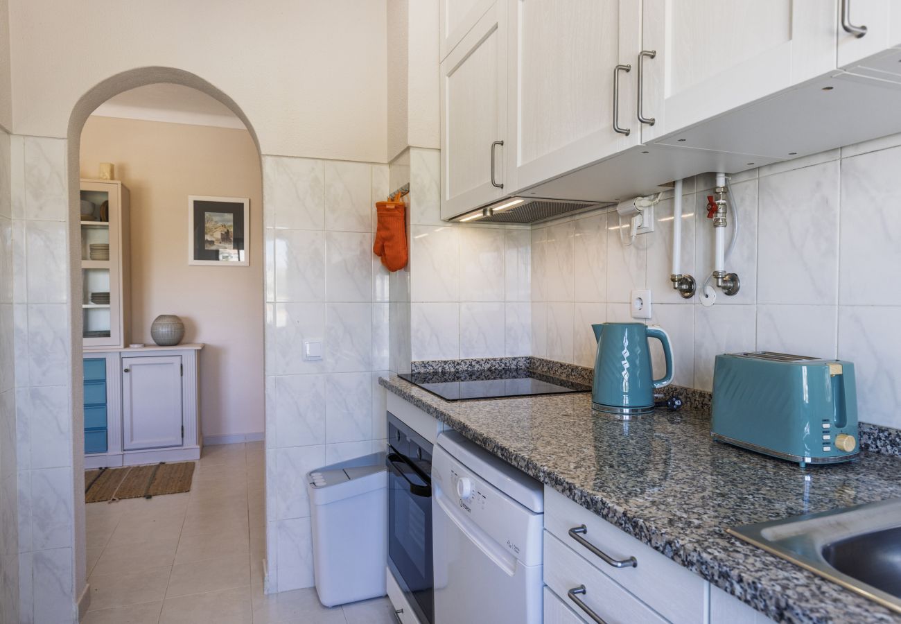 Apartment in Armação de Pêra - Ocean side retreat
