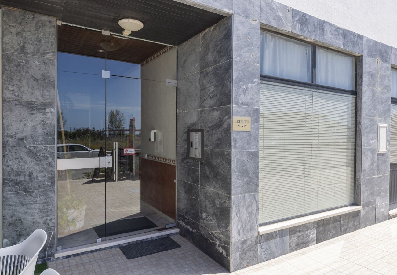 Apartment in Armação de Pêra - Ocean side retreat