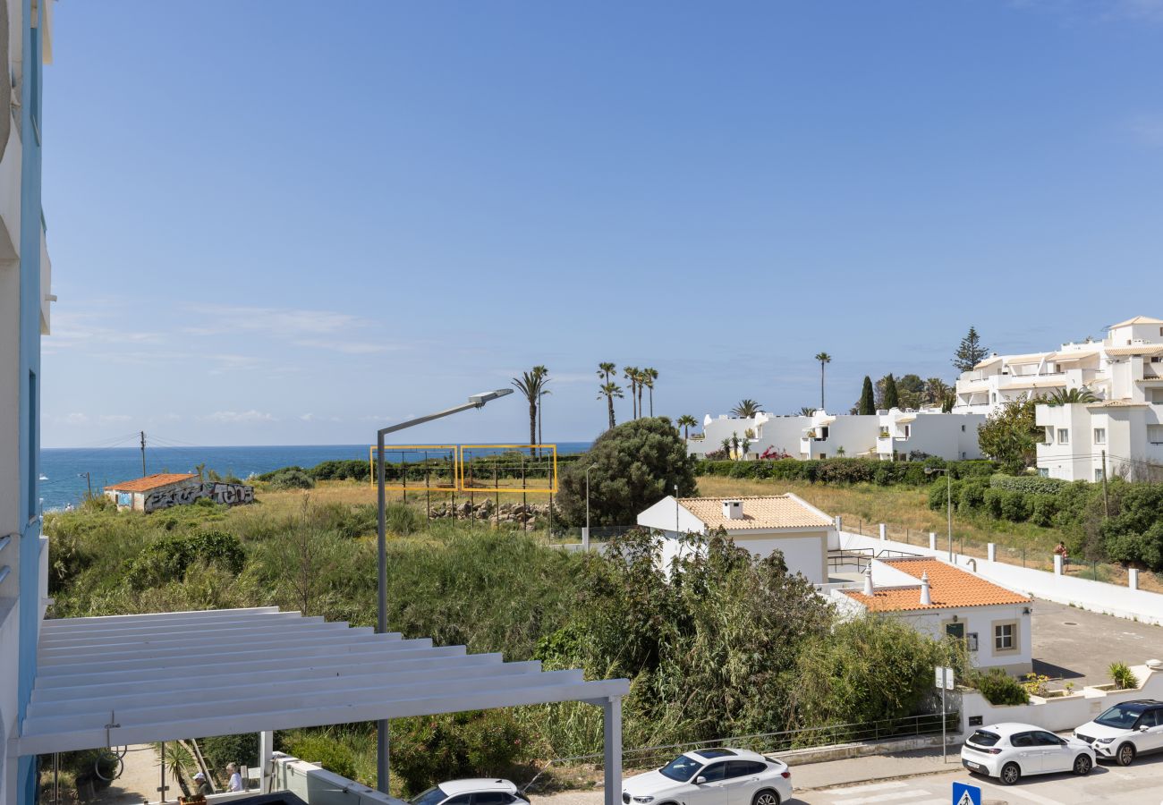 Apartment in Armação de Pêra - Ocean side retreat