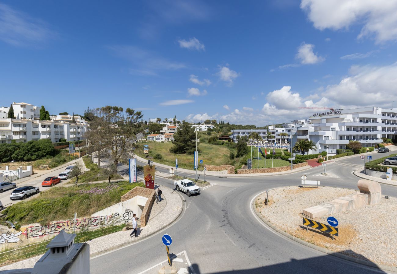 Apartment in Armação de Pêra - Ocean side retreat
