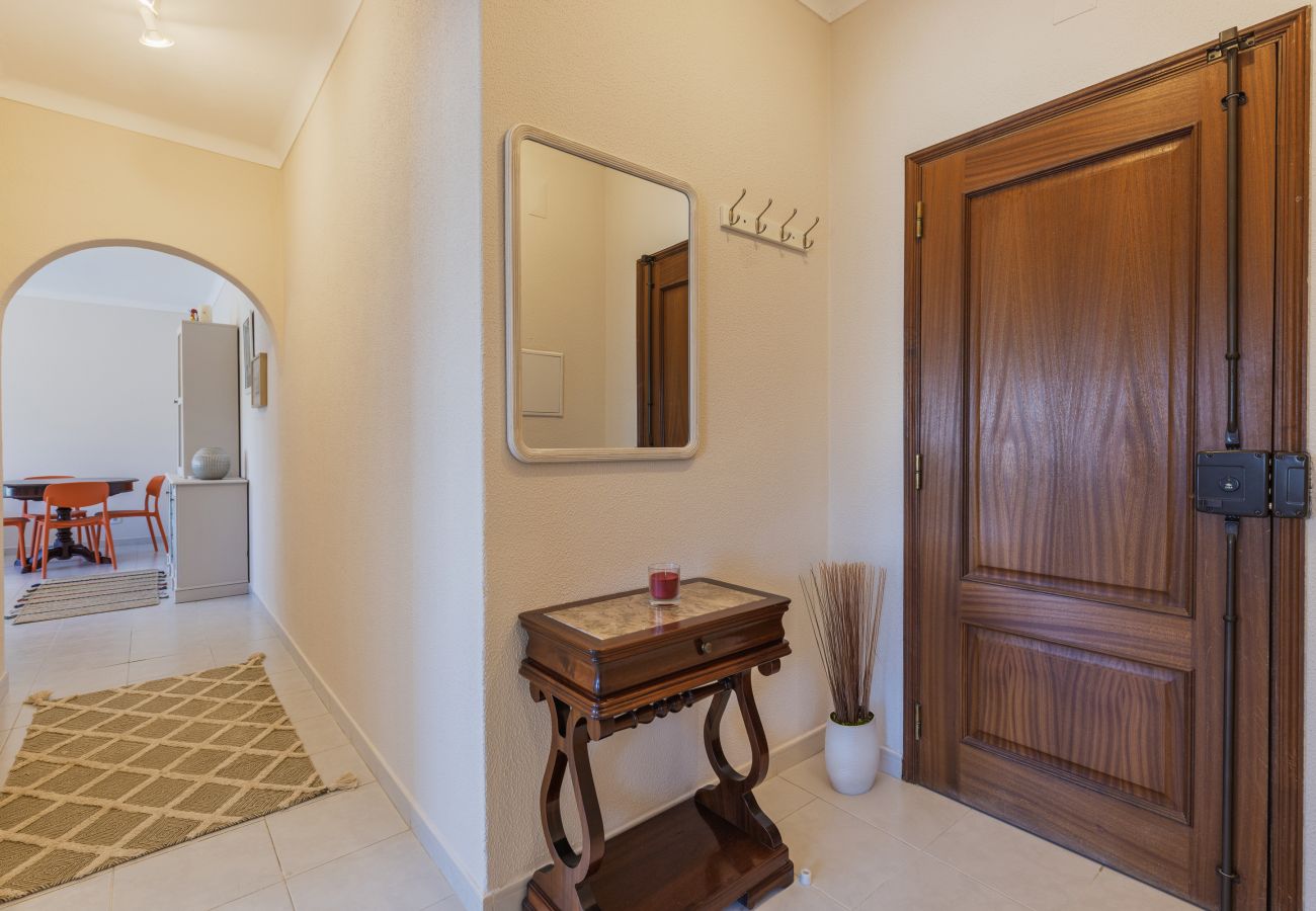 Apartment in Armação de Pêra - Ocean side retreat