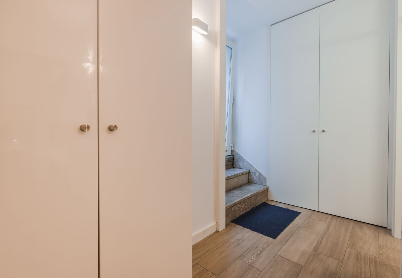 Apartment in Lisbon - Cozy 2 bedroom retreat