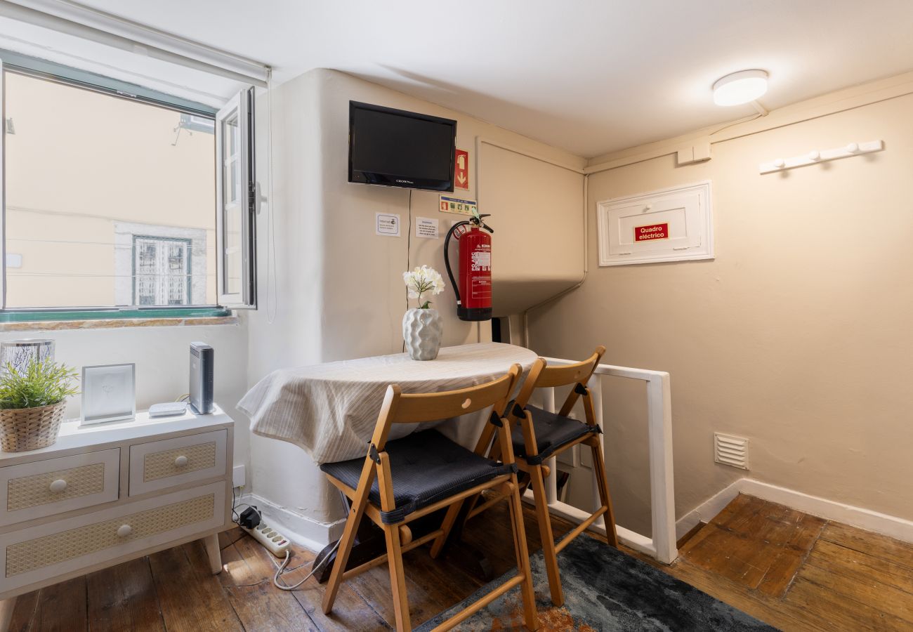 Studio in Lisbon - Small piece of old Lisbon